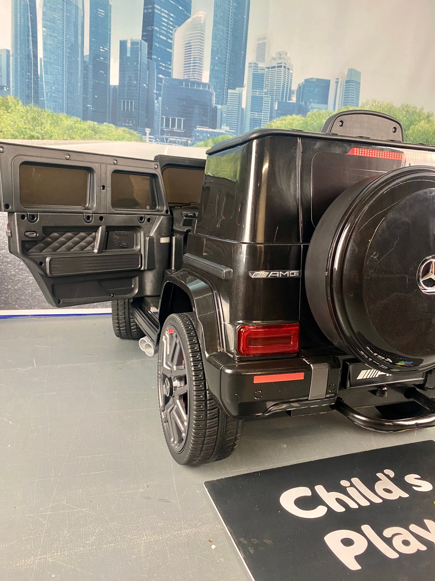 Kids Electric 12v Mercedes G63 G Wagon with Upgraded leather seat & rubber wheels COMPACT BLACK